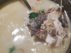 兔爸鱼头汤-兔爸私家小厨(新北万达店)