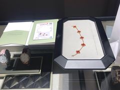 -梵克雅宝(国贸商城店)