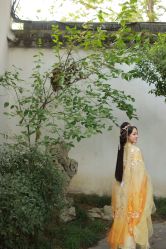 -一揽芳华汉服旗袍体验馆(拙政园店)
