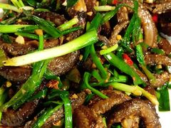 -乡巴佬鼎锅饭