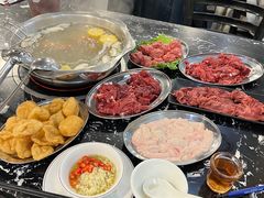 -牛一煲美食(江高店)