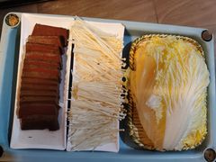 -灶知轩湘西石锅鱼(万佳广场店)