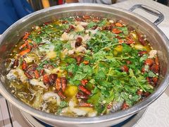 酸菜煮生态灰江团-辣婆婆(航天桥店)