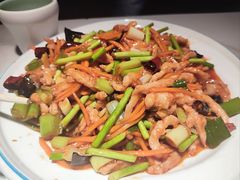 -亚伟瓦罐面美食城(淇县总店)