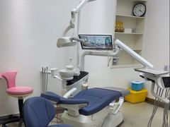 -雅悦齿科(顾村公园店)