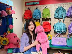 -燕莎奥特莱斯购物中心