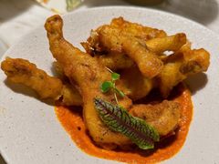 酥炸牛蛙腿配蛙肉浓汁和辣酱-G+KITCHEN(龙湖狮山天街店)