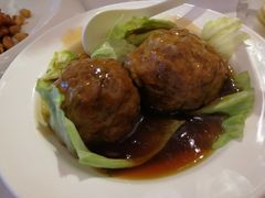 蛋黄狮子头-峨嵋酒家(地安门店)