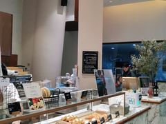 面包甜点陈列柜-WHEAT&BAKER-麥(凯德来福士店)