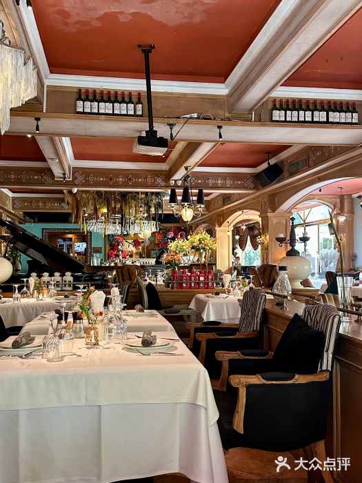 火车头法国西餐厅图片