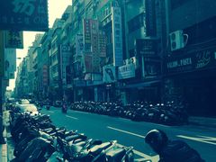 -Rainbow Lounge T Bar