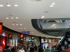 -东荟城名店仓