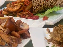 -红色根据地文化主题酒店(太湖街店)