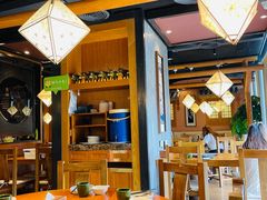 大堂-云海肴·汽锅鸡·云南代表菜(天山百盛优客店)