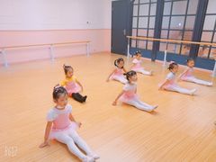 -爱德米乐艺术学院(西宸天街校区)