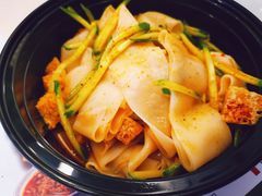 -荀记肉夹馍(三八家乐福店)