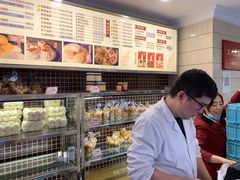 面包甜点陈列柜-国际饭店·帆声西饼屋(黄河路店)