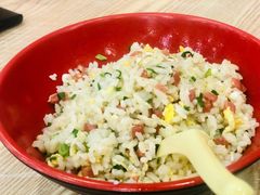 -江城燕子大排档(江汉路步行街店)