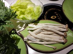 -一叶一世界•素食餐厅(环球中心店)