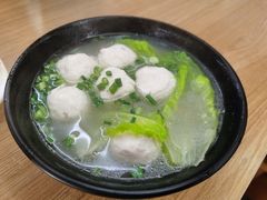 手工鱼丸汤-老闽味沙茶面·姜母鸭(传承35年曾厝垵店)