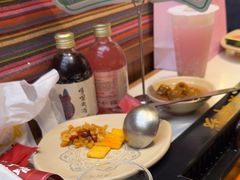 -老牌坊云南鱼豆花火锅(哈西万达店)