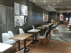 大堂-肯德基(东安路站店)