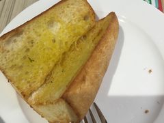 -卢家妈妈·西餐厨房(卜蜂中心店)