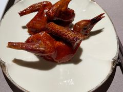 脆皮妙龄鸽-荣轩(新荣记环球金融中心店)