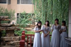 -LA GRACE高端婚纱礼服定制馆