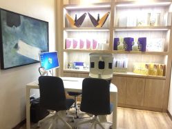 -苑苑vbeauty科技美容SPA