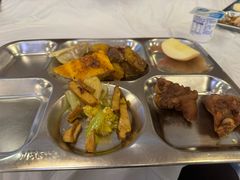 -陕西华浮宫酒店(未央湖公园店)