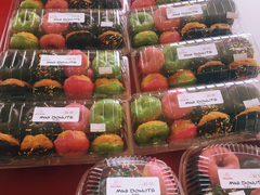 -Winchell's Donuts House