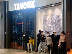 门面-TZ House音乐现场(来福士中心店)