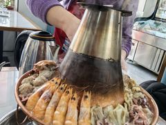 -一口猪海鲜浑锅·东北家常菜