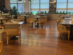 -华邑酒店·鲜艳全日自助餐厅