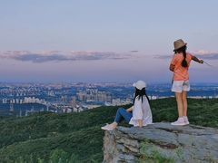 -定都峰