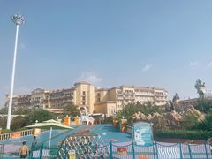 -平湖九龙山乐满地水上乐园