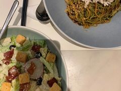 葱香田园鸡丝面-港丽餐厅(高德置地店)