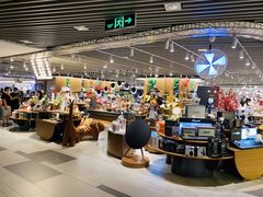 -LOL原创生活概念店(K11购物艺术中心店)