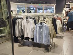 -H&M(鹏欣水游城店)
