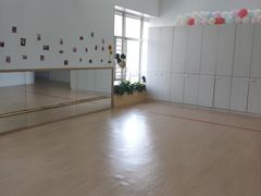 -初之光国际婴幼儿托育中心