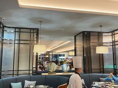 大堂-云端西餐厅(南宁龙光那莲豪华精选酒店)