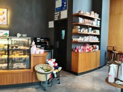 -星巴克(西安曲江银泰店)