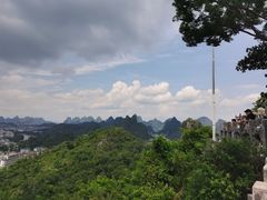 -叠彩山景区