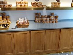 面包甜点陈列柜-原麦世家(府琛大厦店)