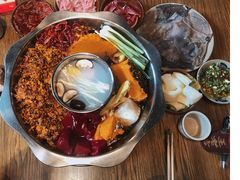 -周幺妹重庆老火锅(银泰城总店)