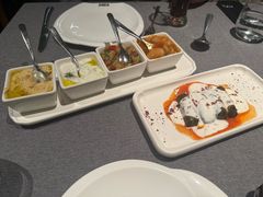 -Efes Turkish & Mediterranean Cuisine 艾菲斯餐厅(陆家嘴店)