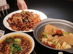 -麻六记(凤凰汇店)