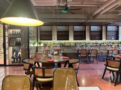 -肆海小川菜酒馆Wine Bistro (青年路店)