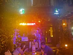 -城墙外BAR